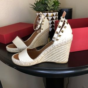Authentic Valentino wedges.